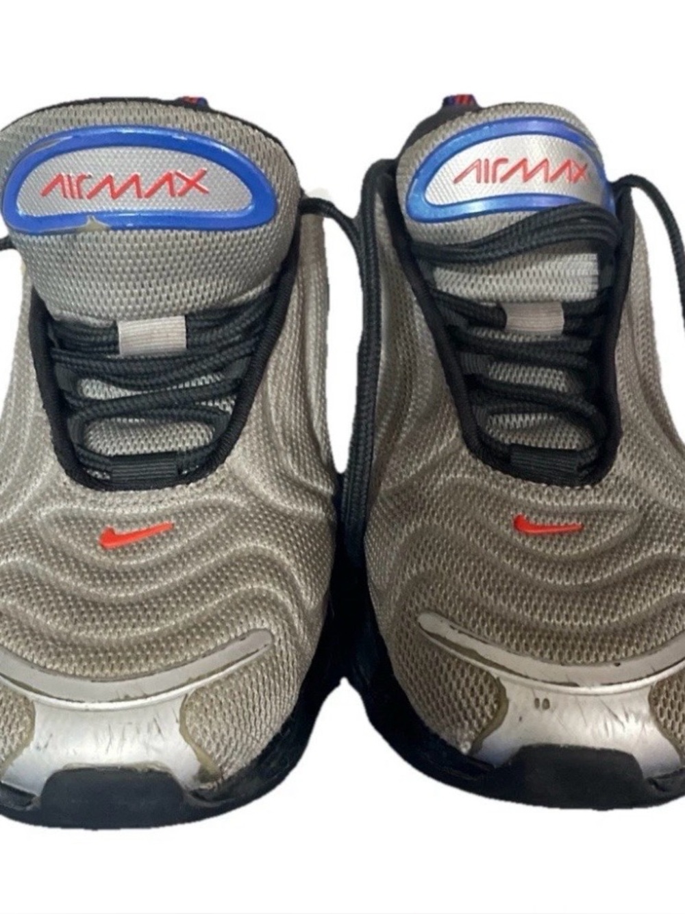 Nike Air Max Space Flight 720 in silver. Boys size 5.5
